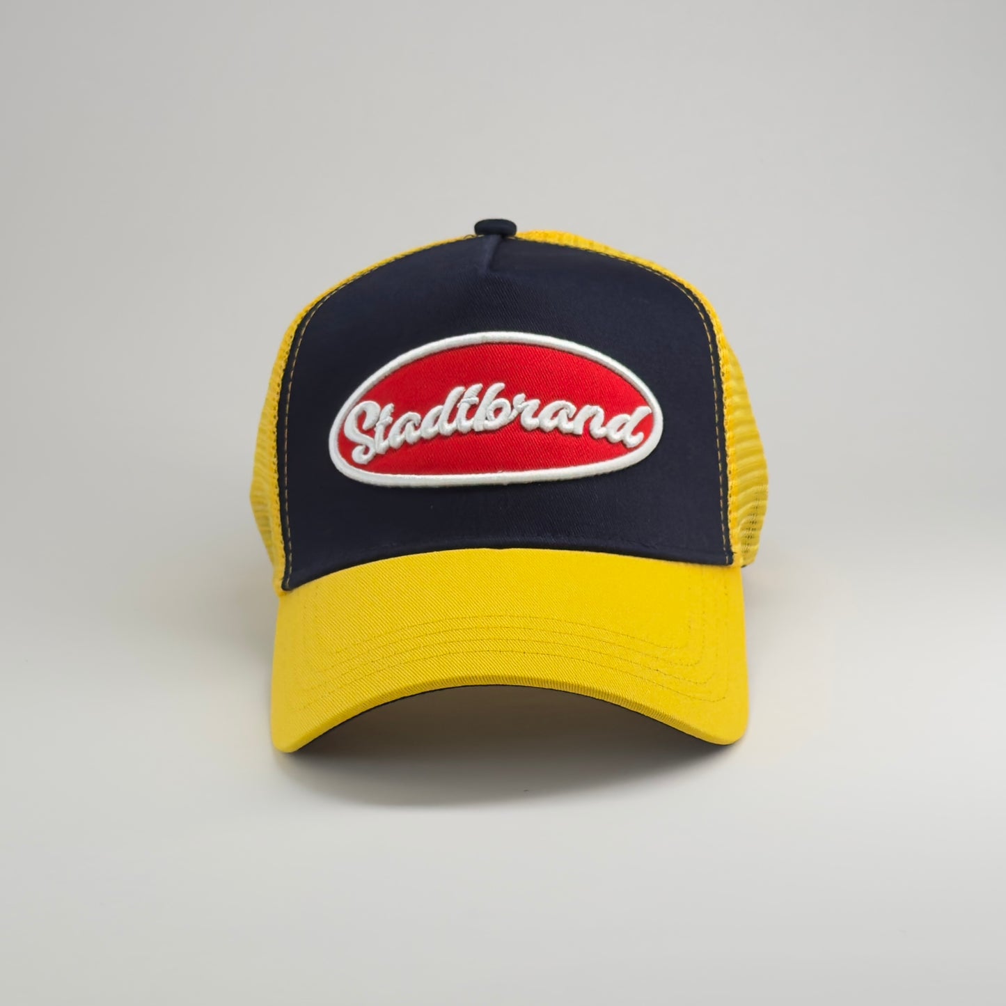 Yellow-Marine Club